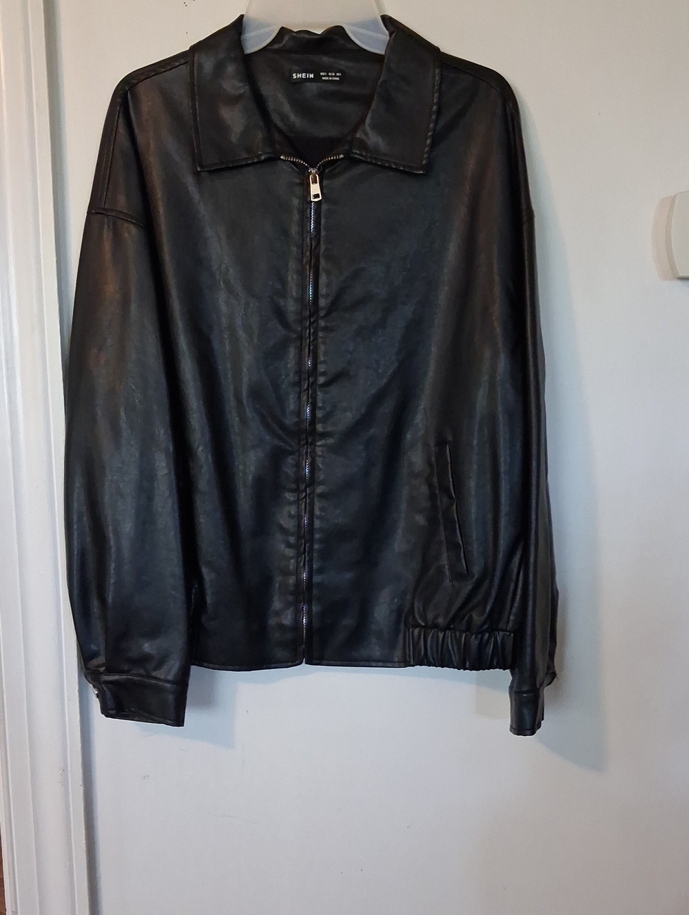 SHEIN Black Faux Leather Bomber Jacket with Zip Front